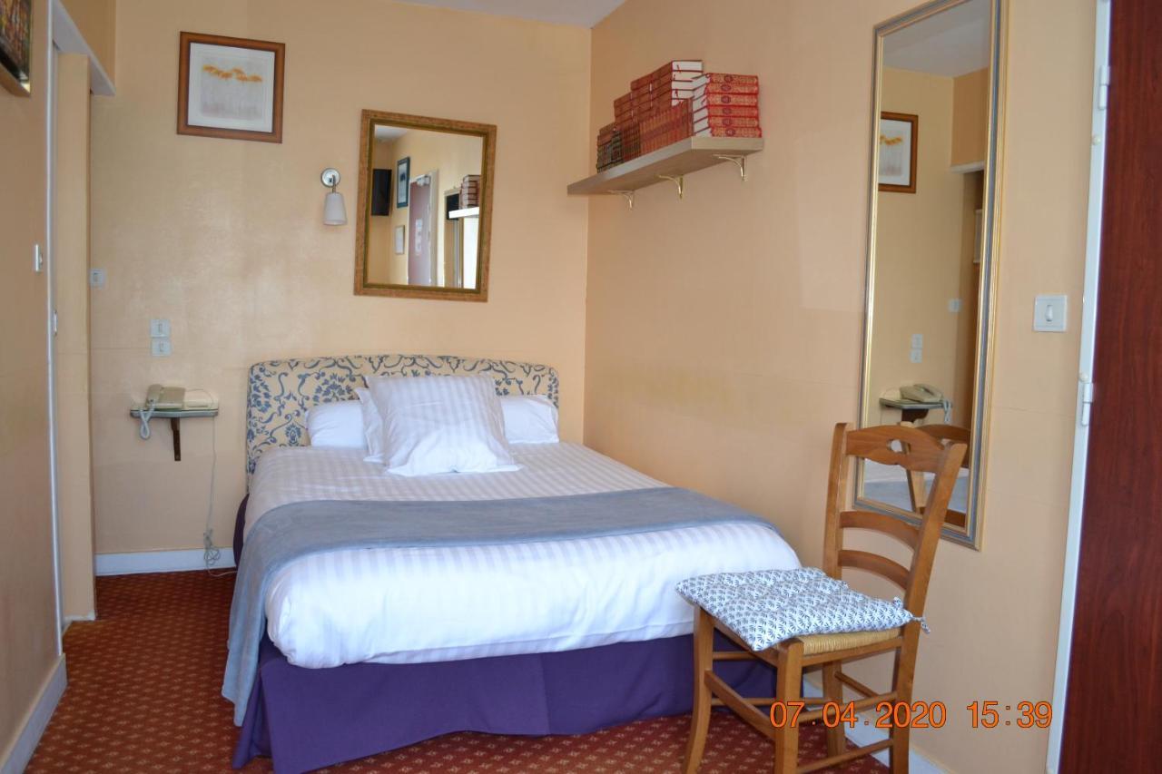 Le Castel Brissac-Quince